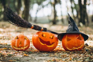 Citrouille et chapeau de sorcière pour Halloween